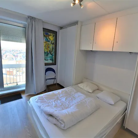 Penthouse With Large Sun Terrace 아파트
